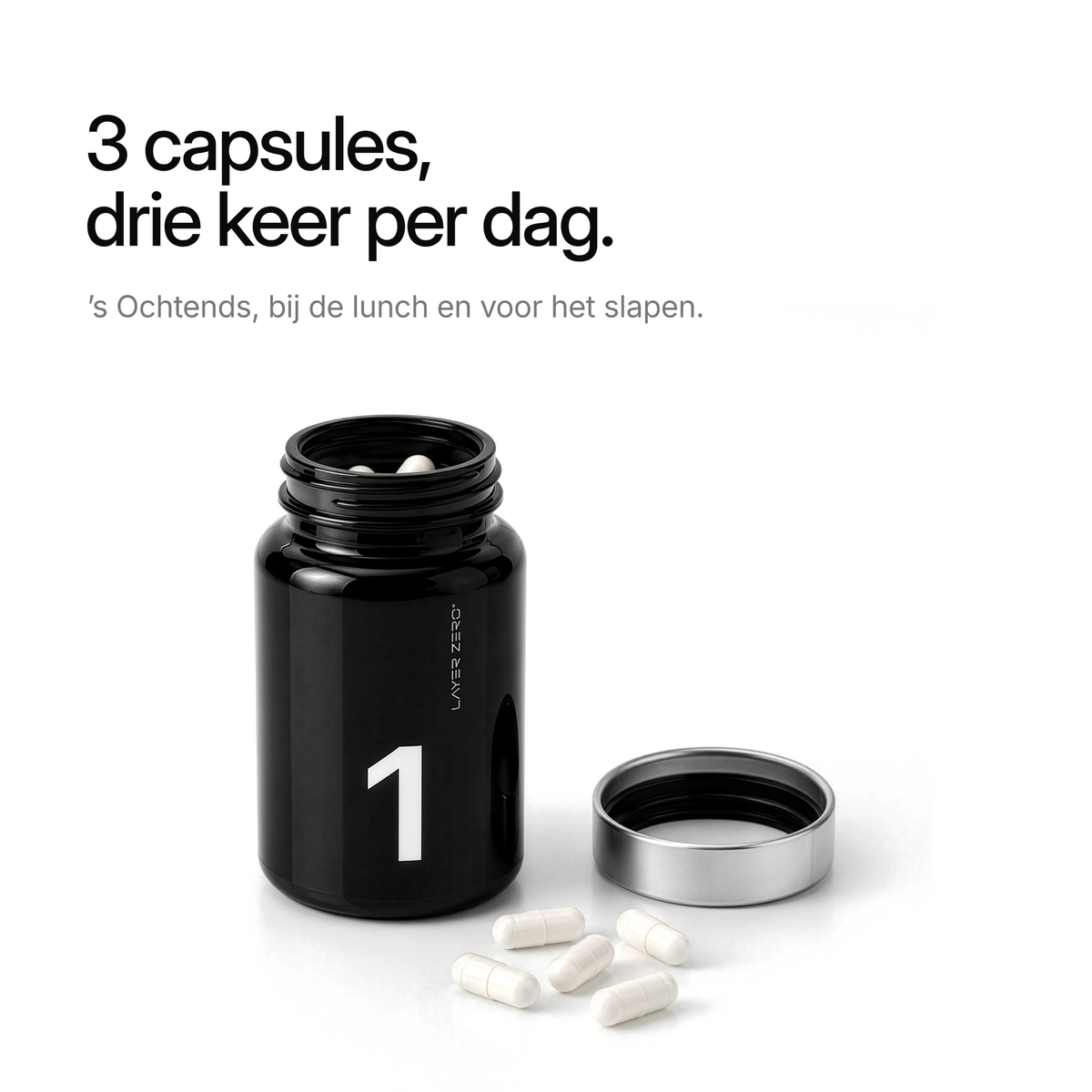 Geopende pot LAYER ONE met capsules. 3 capsules, drie keer per dag