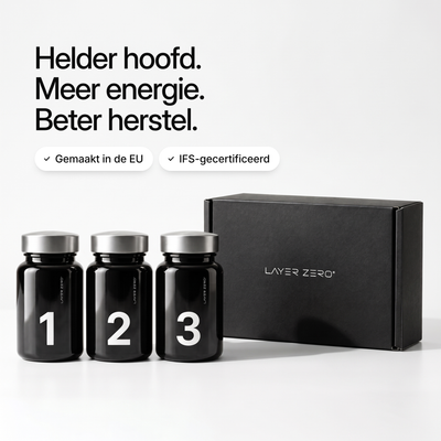 Potjes 1, 2 en 3 van LAYER ZERO naast de gesloten doos. Helder hoofd. Meer energie. Beter herstel. Gemaakt in de EU, IFS-gecertificeerd
